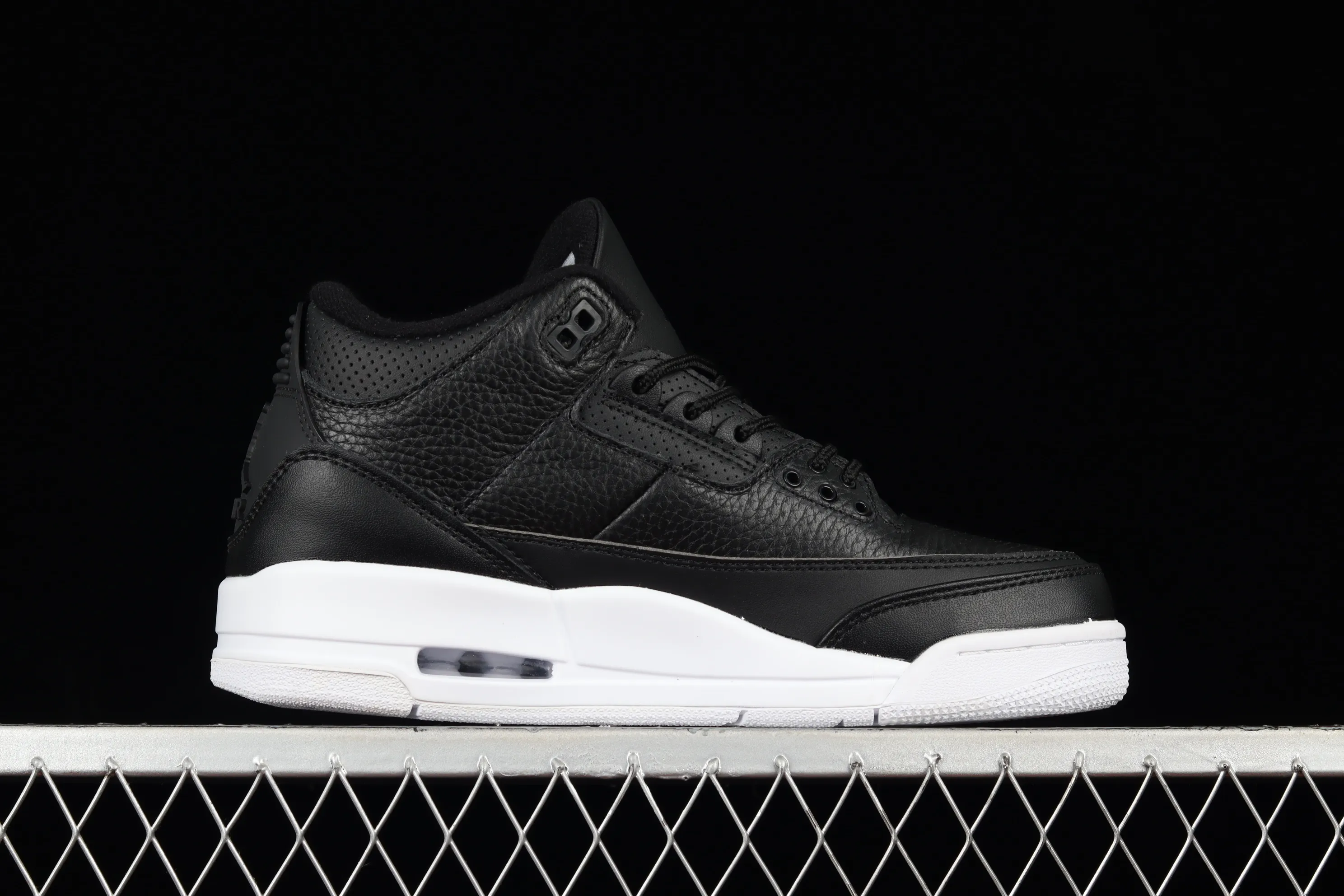 All categories Air Jordan Jordan series basketball shoes Air Jordan 3 Air Jordan 3 Retro "CYBER MONDAY" AJ3 Joe 3 black and white devil 136064-020